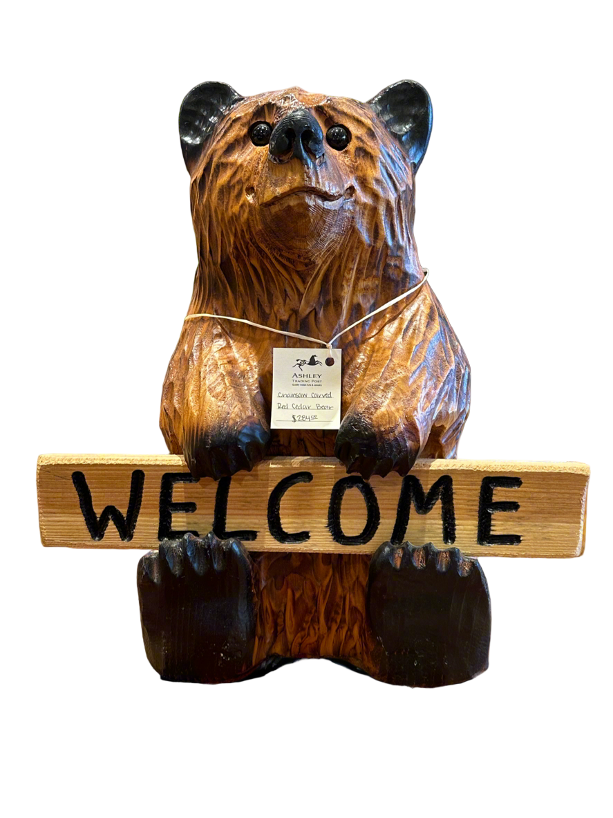 Chainsaw carved red ceder Bear Welcome or Go Away