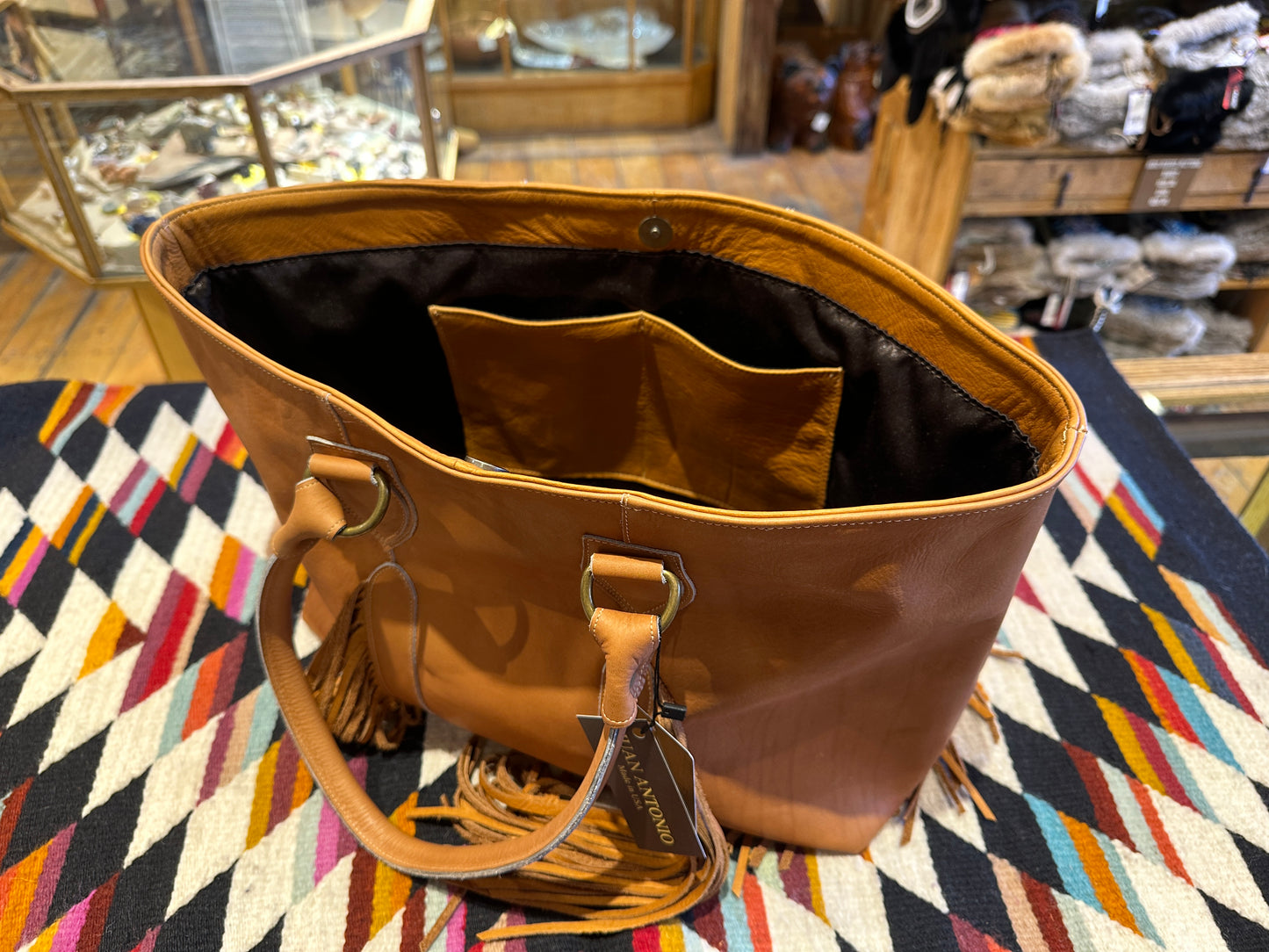 Juan Antonio Handbag 323 F.