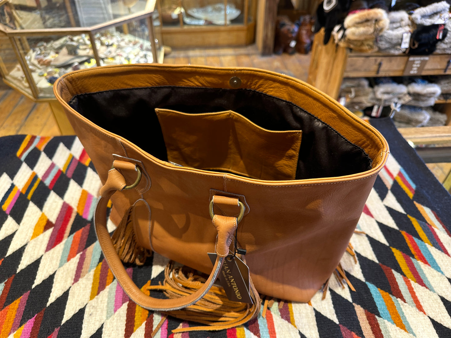 Juan Antonio Handbag 323 F.